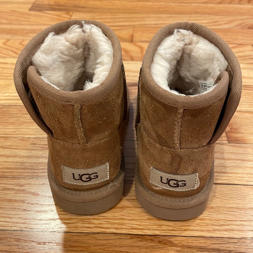 Ugg boots brown size 12